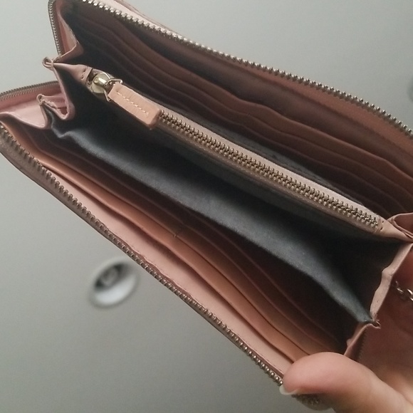 Gucci Monogram Canvas Long Accordion Heart Charm Zip Wallet w/Pink Leather Trim - Picture 10 of 16